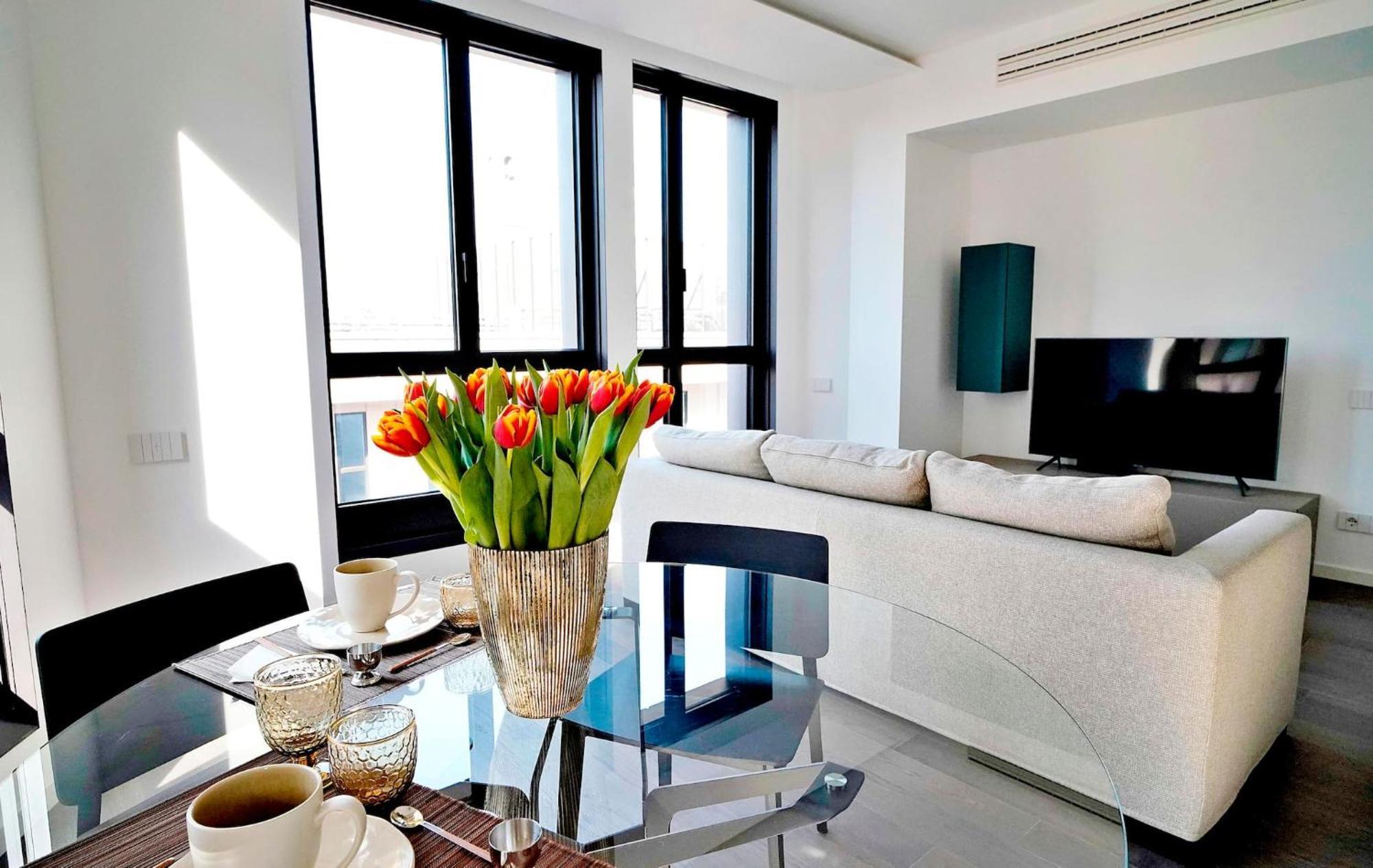 San Babila Central Tower With Panoramic Terrace Overlooking Duomo By Rentopolis Milan Exterior photo